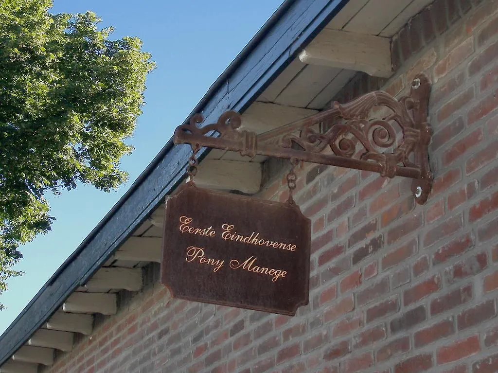 アイントホーフェン Slapen Op Gennep Bed & Breakfast